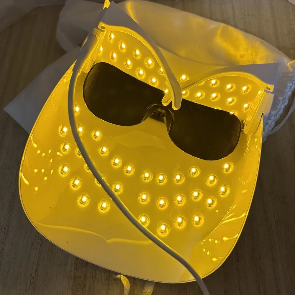 Peppy Red Light Mask Therapy Red Blue And Yellow Light. No Hands Glasses Long